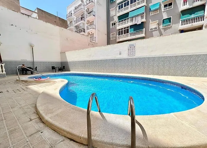 Calle De Palangre 17 *